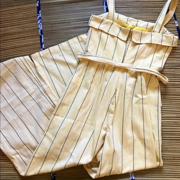 Yellow romper - Picture 2 of 3